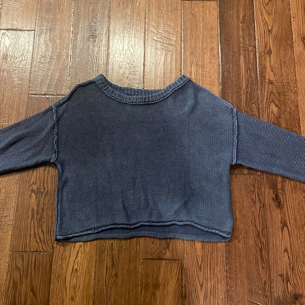 American Eagle sweater